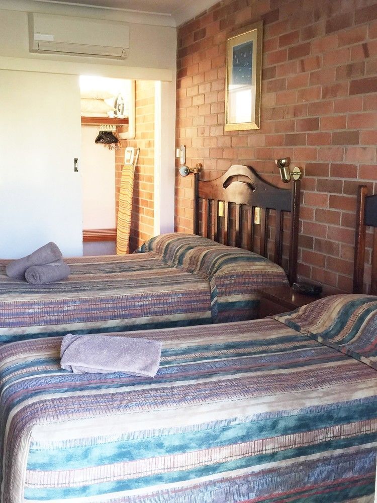 Glen Innes Motel Exterior photo