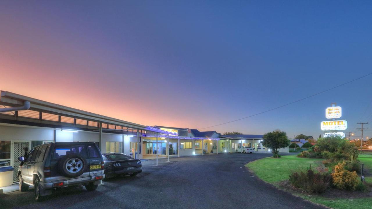 Glen Innes Motel Exterior photo