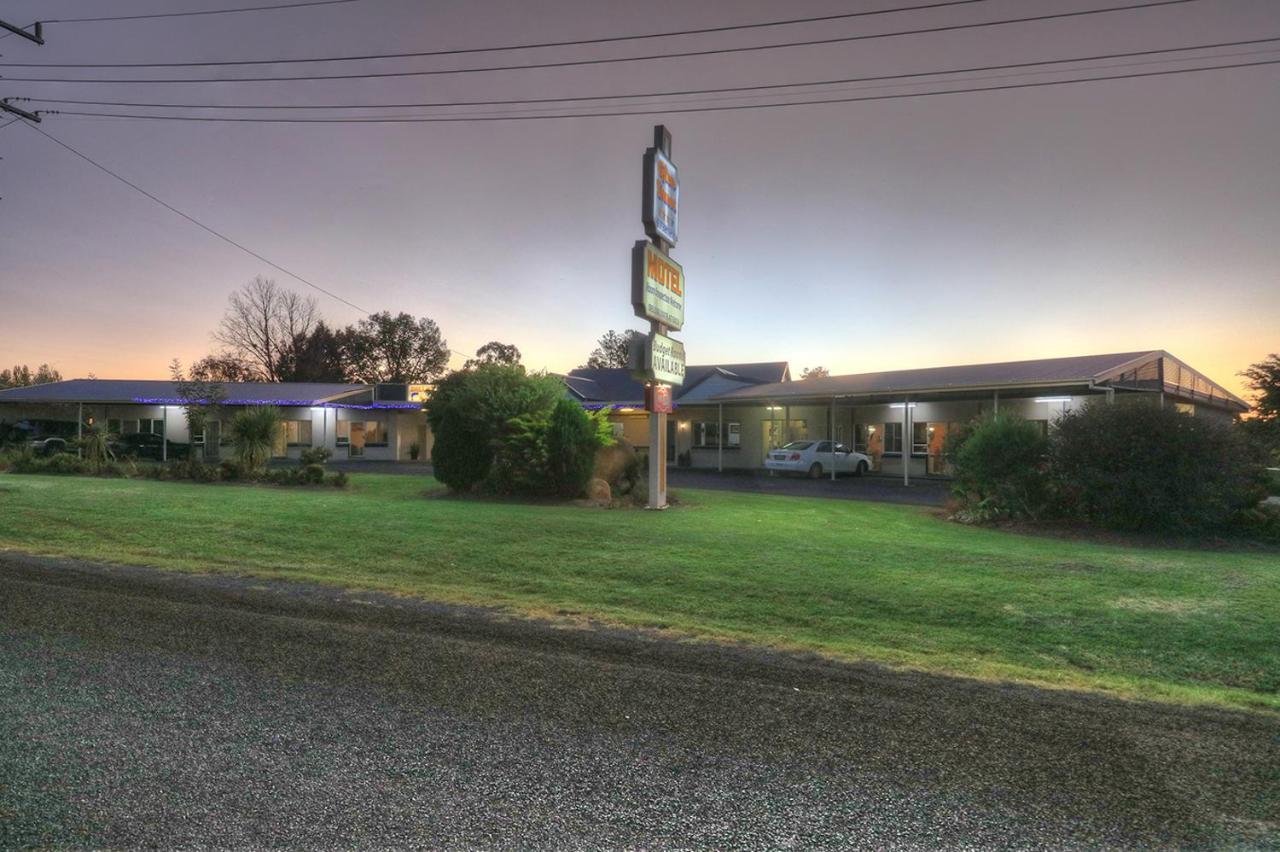 Glen Innes Motel Exterior photo